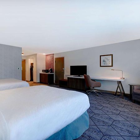 Hilton Garden Inn Cedar Rapids Eksteriør billede
