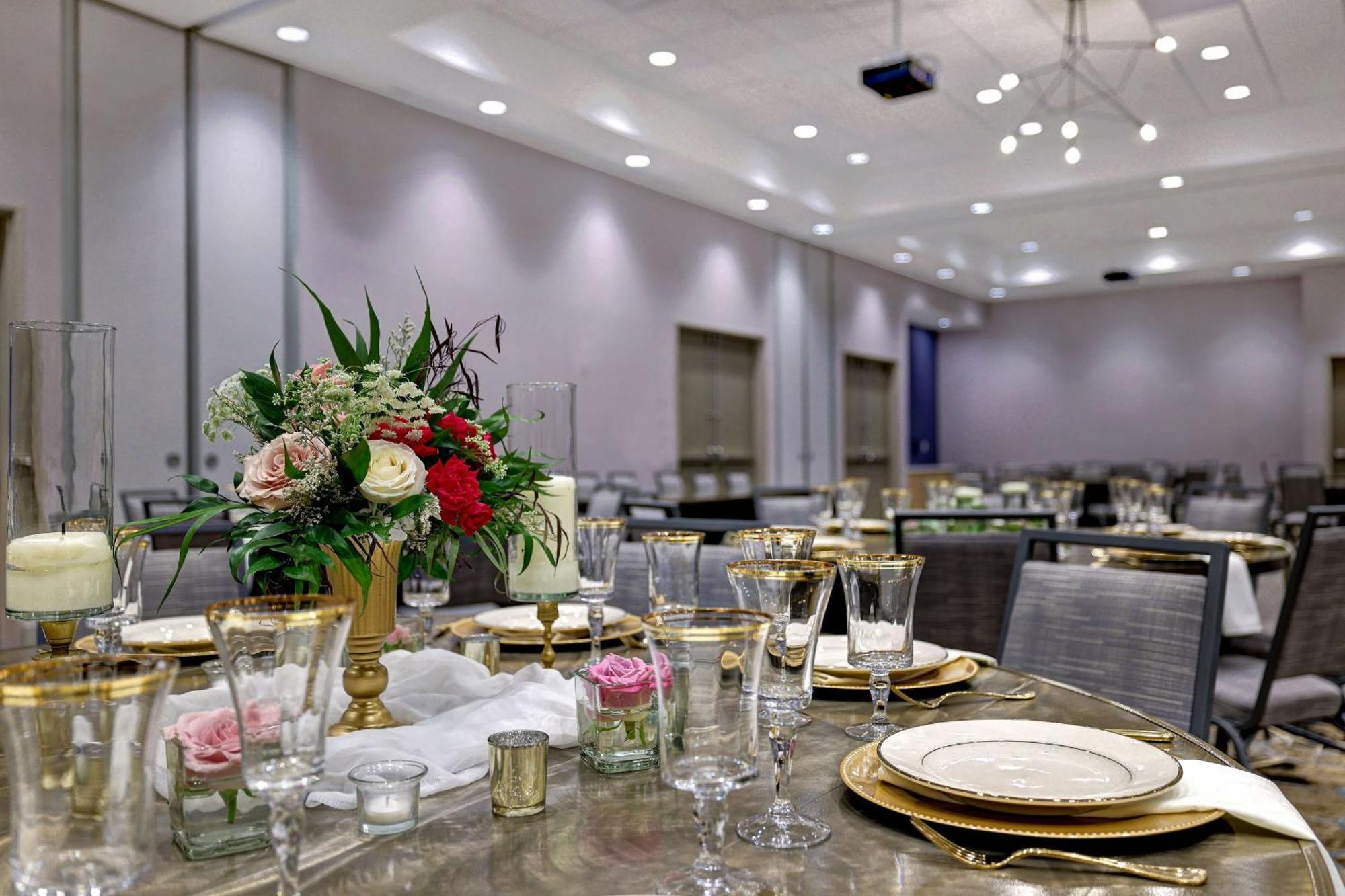 Hilton Garden Inn Cedar Rapids Eksteriør billede