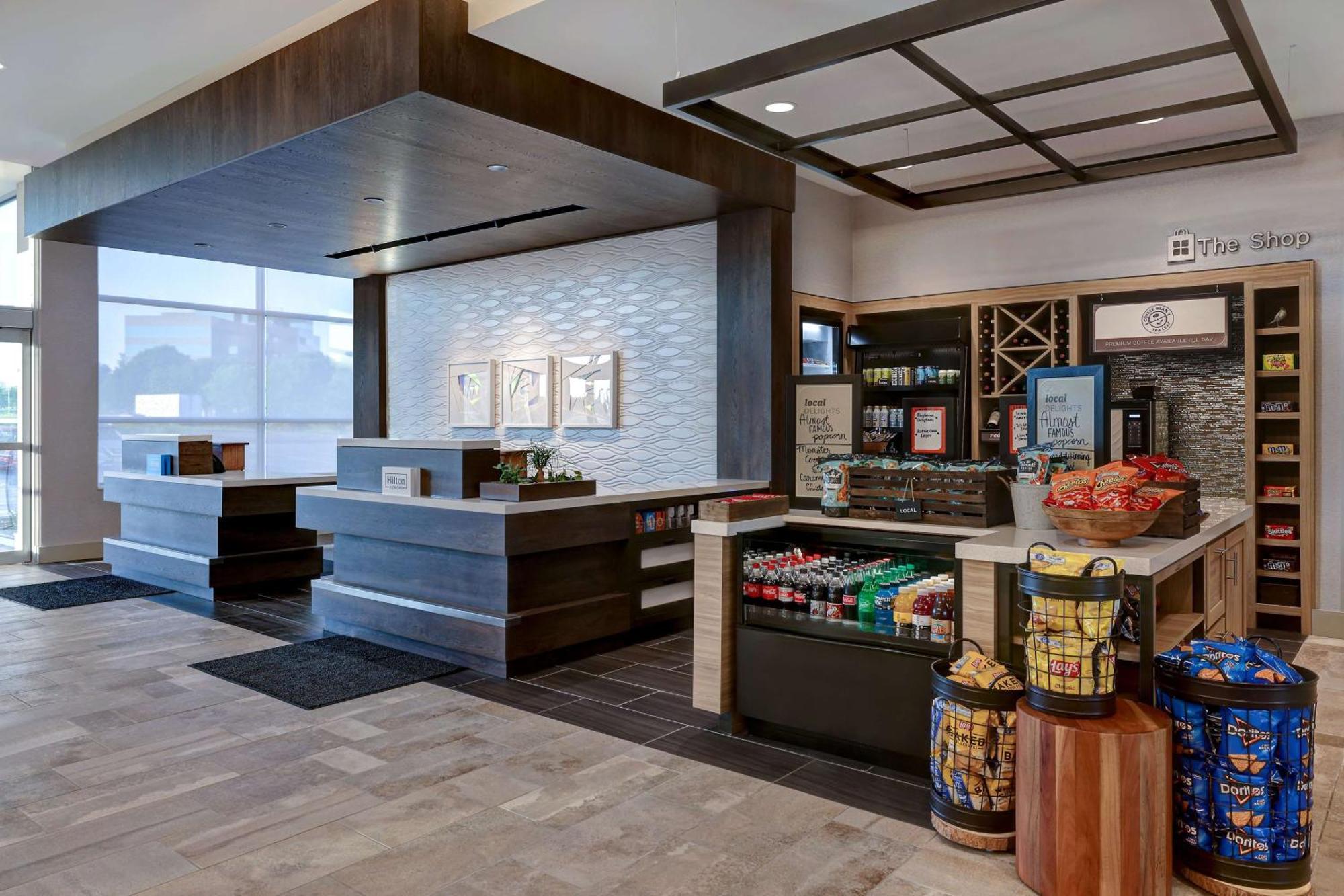 Hilton Garden Inn Cedar Rapids Eksteriør billede